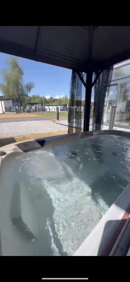 Happy Place Lodge Карнфорт Экстерьер фото